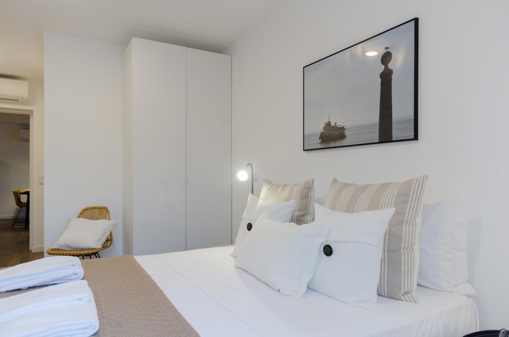 The Loghouse Apartment Lisbon Exterior photo